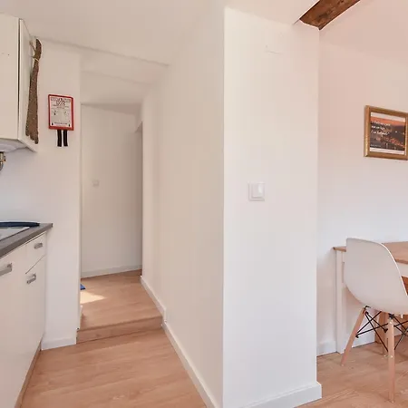 Apartment Guindais I